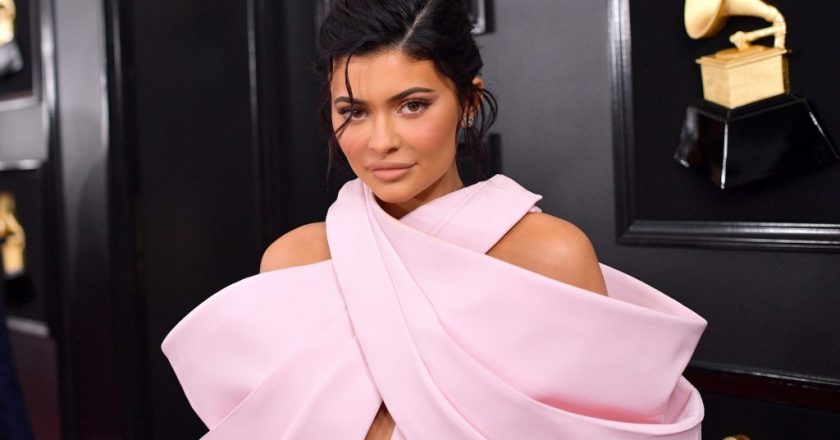 Kylie Jenners $50 Million Jet is Pink Themed and Khloé Kardashian Gave an Inside Peek – Showbiz Cheat Sheet