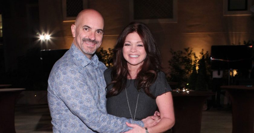 Valerie Bertinelli files for divorce from Tom Vitale, cites irreconcilable differences – USA TODAY