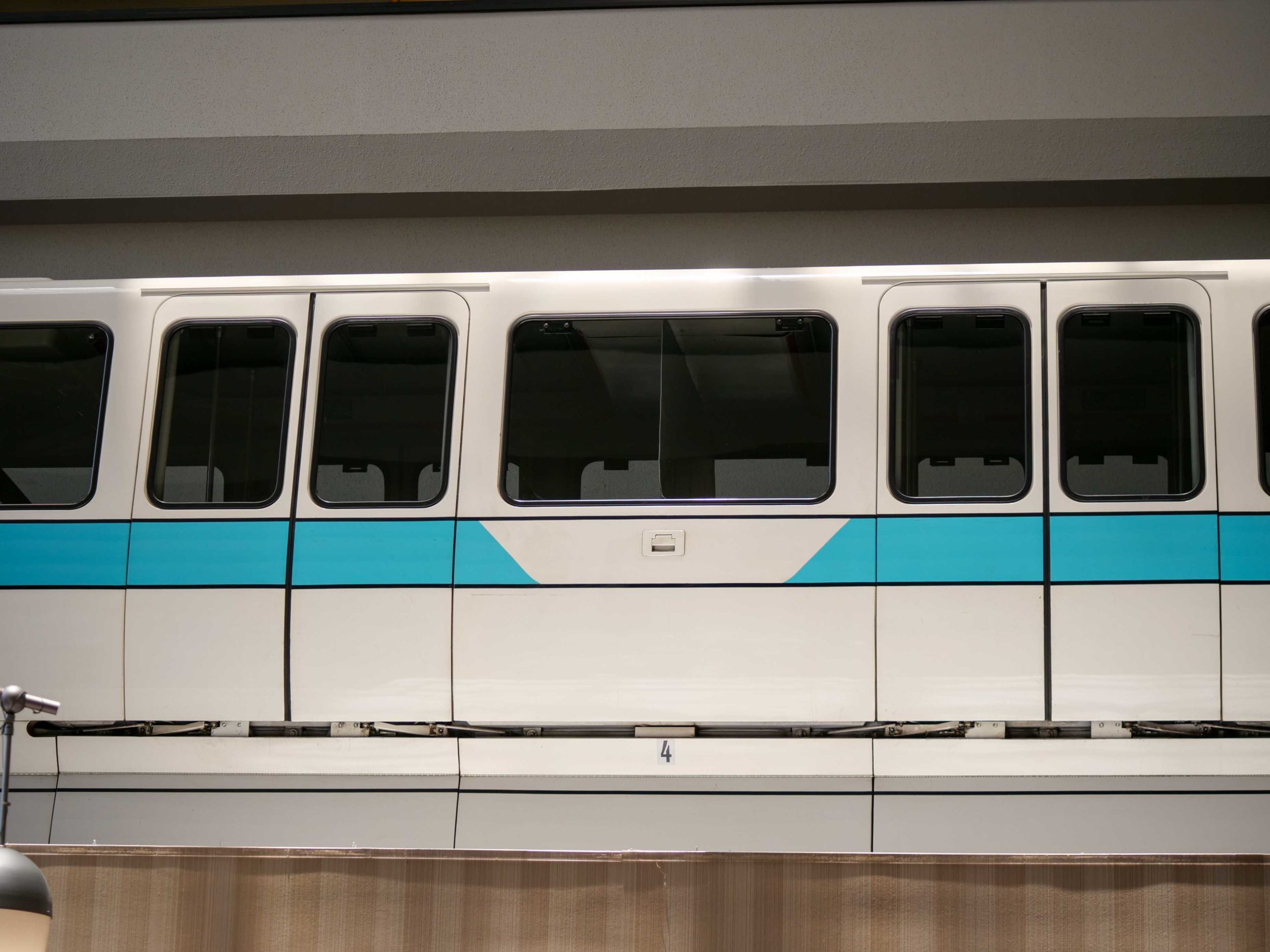 PHOTOS: First Look at Social Distancing Measures for Walt Disney World Resort Monorails – wdwnt.com