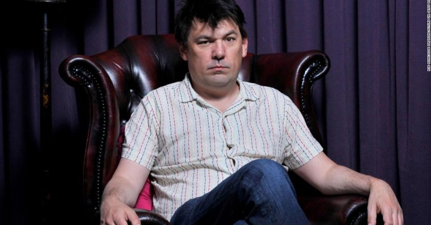 Graham Linehan, creator of The IT Crowd and Father Ted, has been removed from Twitter – CNN