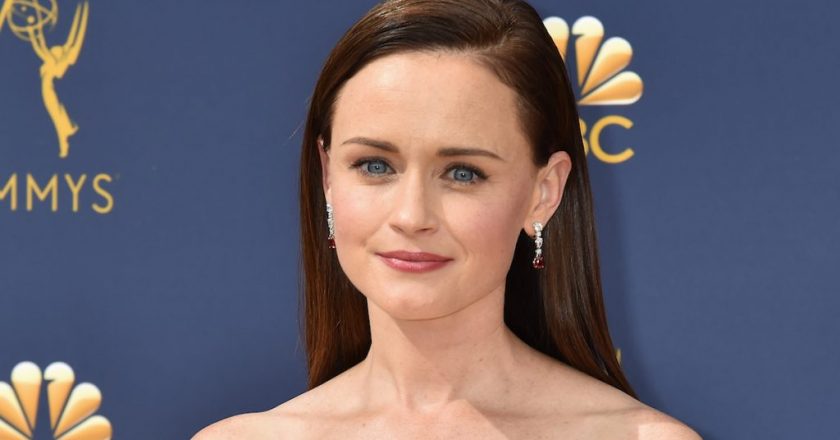 Gilmore Girls Took a Giant Gamble Casting Alexis Bledel As Rory – Showbiz Cheat Sheet