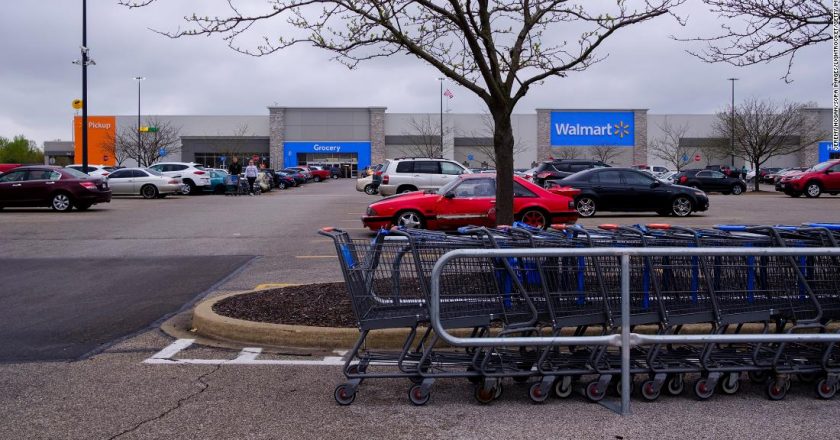 Walmart is transforming 160 of its parking lots into drive-in theaters – CNN