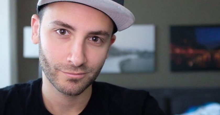 Twitch Streamer Byron Reckful Bernstein Dead at 31 – Entertainment Tonight