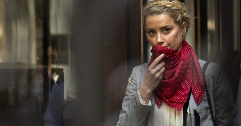 Elon Musk Texted Amber Heard Offering “24/7 Security” After She Claimed Johnny Depp Threw Phone At Her – Deadline