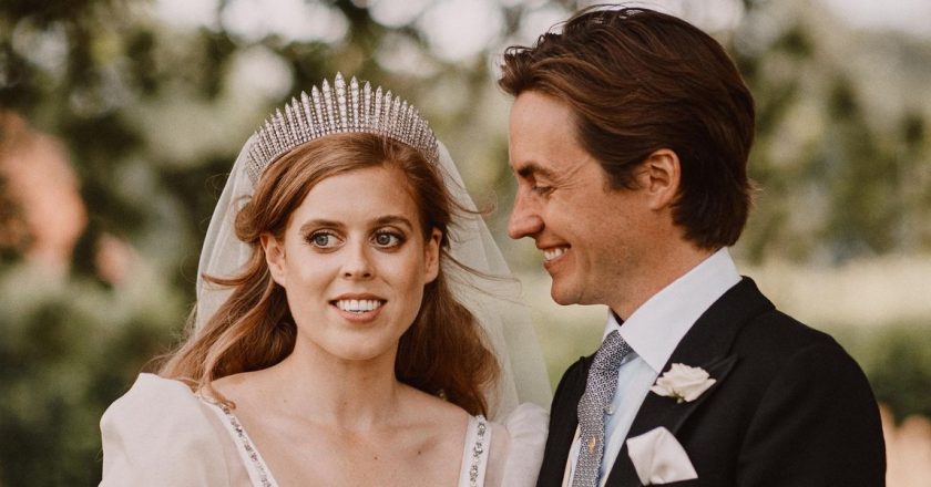 Princess Beatrices Husband Edoardo Mapelli Mozzi Just Posted a New Photo from the Royal Wedding – TownandCountrymag.com