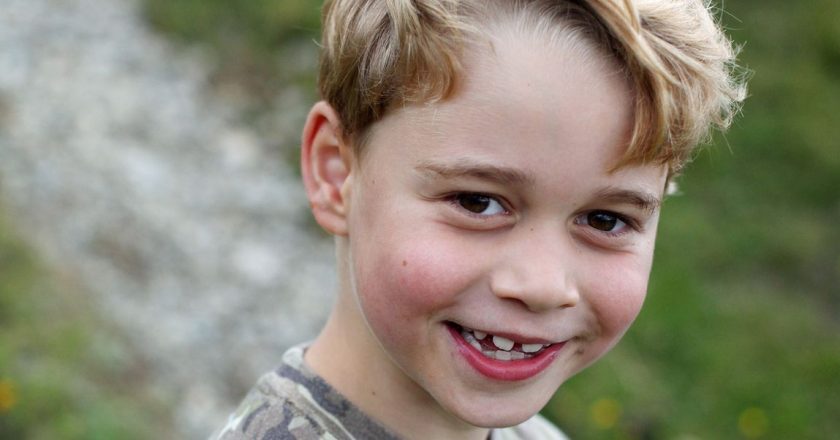 Prince George Looks Adorable in New Photos Taken by Kate Middleton, Released for His 7th Birthday – TownandCountrymag.com