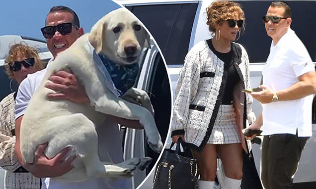 Jennifer Lopez flaunts her legs as she boards a private plane with Alex Rodriguez and his lab – Daily Mail