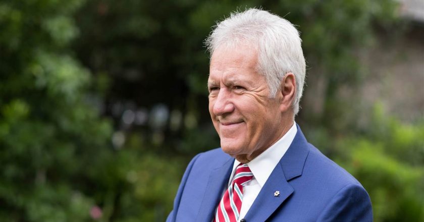 Alex Trebek clarifies comment about stopping cancer treatment – NBC News