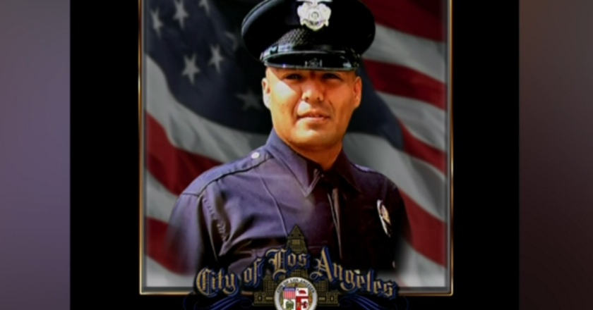 Los Angeles Police Department officer and soon-to-be father dies of COVID-19 – CBS News