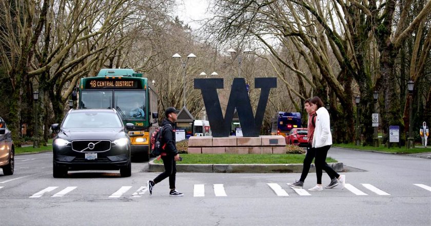 Coronavirus outbreak among students at University of Washingtons frat houses – NBC News