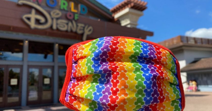 Walt Disney World Resort Clarifies Face Mask Policy; Bans Masks with Valves or Holes – wdwnt.com