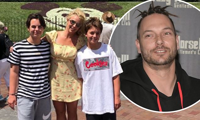 Britney Spears ex Kevin Federline not concerned about leaving sons with singer amid movement – Daily Mail