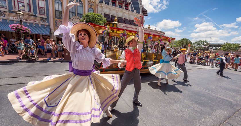 VIDEO: Walt Disney World Performers Respond to Actors Equity Association with “#BringBacktheMagic” Video – wdwnt.com