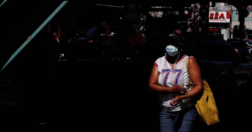 Poll: Mask-wearing divisions remain even as coronavirus cases spike – NBC News