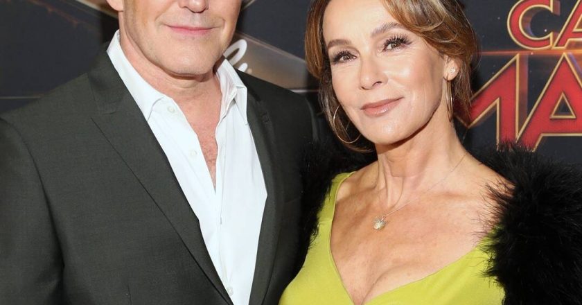 Jennifer Grey and Clark Gregg Divorcing After 19 Years Together – E! NEWS