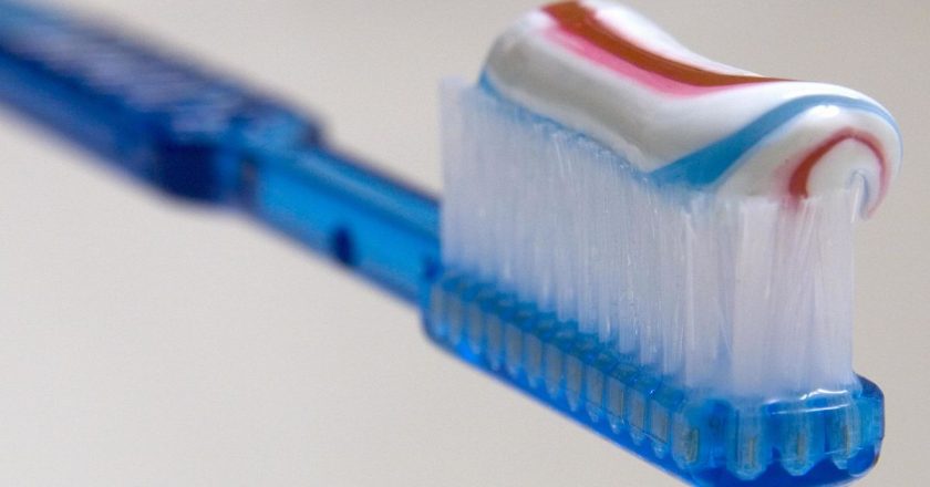 Study Links Serious Gum Disease to Dementia Decades Later – Gizmodo