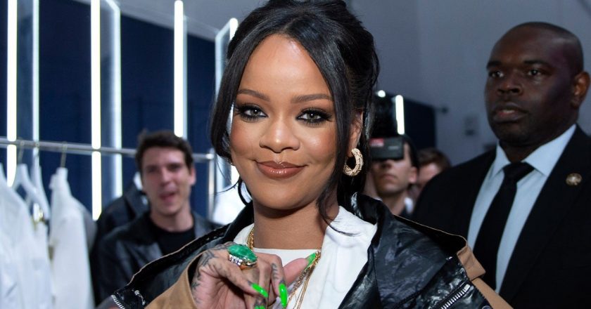 Rihanna Assures Fans Will Not Be Disappointed When She Decides to Release New Music (Exclusive) – Entertainment Tonight