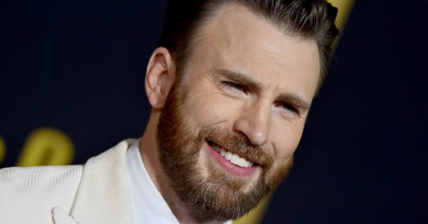 MCU Star Chris Evans Literally Did Some Begging For His Role in This Non-Marvel Film – Showbiz Cheat Sheet