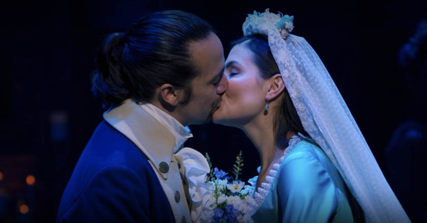 Lin-Manuel Mirandas Wife Has The Best Reaction When He Kisses Actresses In Hamilton – CinemaBlend