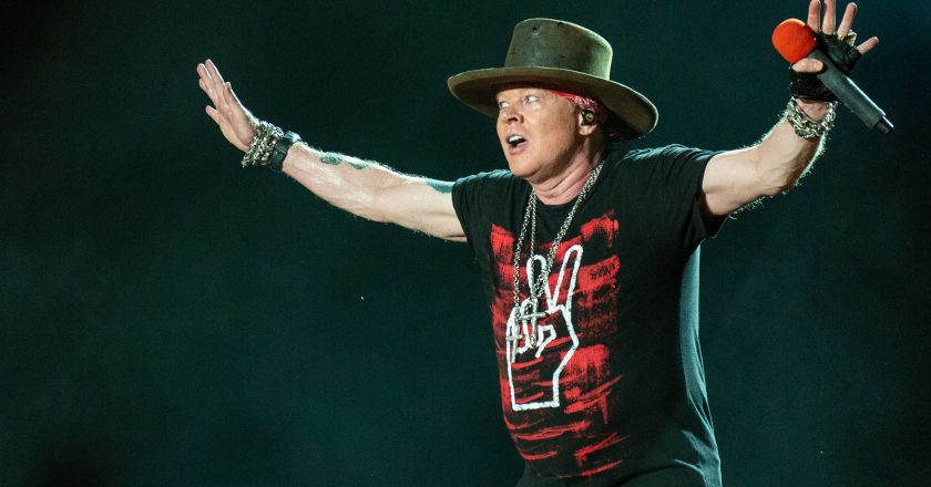 Axl Rose Defends His Political Outspokenness in July 4th Message – Rolling Stone