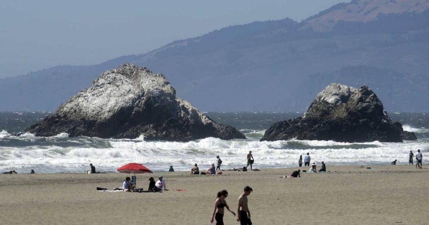 Californians avoid holiday crowds as coronavirus cases surge – SF Gate