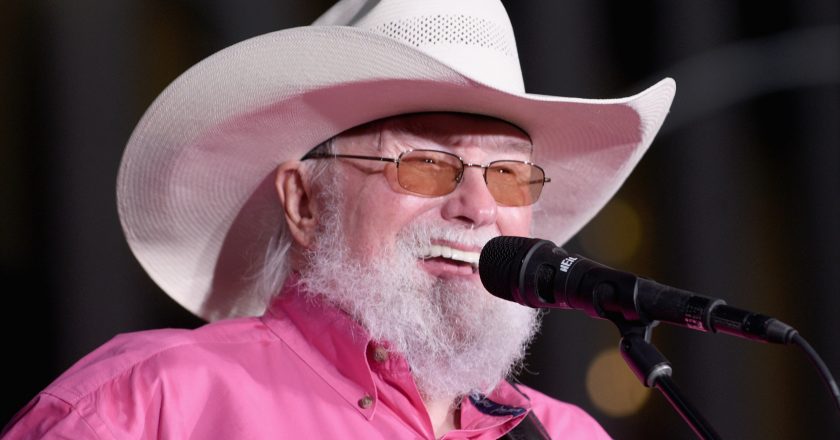 What Was Charlie Daniels Net Worth After His Legendary Music Career? – Showbiz Cheat Sheet