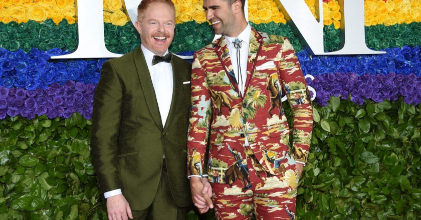 Modern Family star Jesse Tyler Ferguson, husband Justin Mikita welcome their first child – USA TODAY