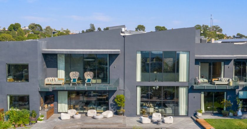 John Legend, Chrissy Teigen Selling Beverly Hills House for $23.95M – TMZ