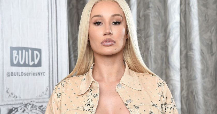 Iggy Azalea and Tinashe Want You to ‘Dance Like Nobody’s Watching’: Stream It Now – Billboard