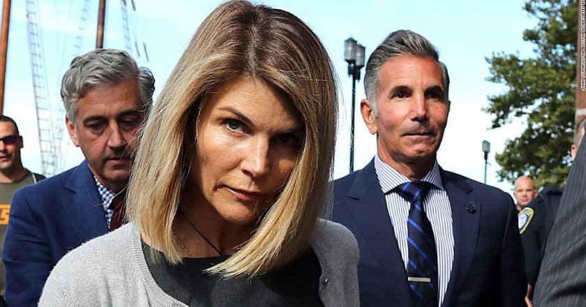 Lori Loughlin and husband, Mossimo Giannulli, to be sentenced Friday in college admissions scandal – CNN