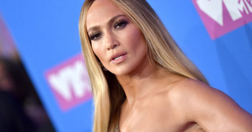 How Did Jennifer Lopez Get Her J.Lo Nickname? – Showbiz Cheat Sheet