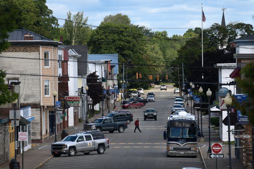 How an intimate wedding in rural Maine led to the state’s largest COVID outbreak, a disaster that spread hundreds of miles – The Boston Globe