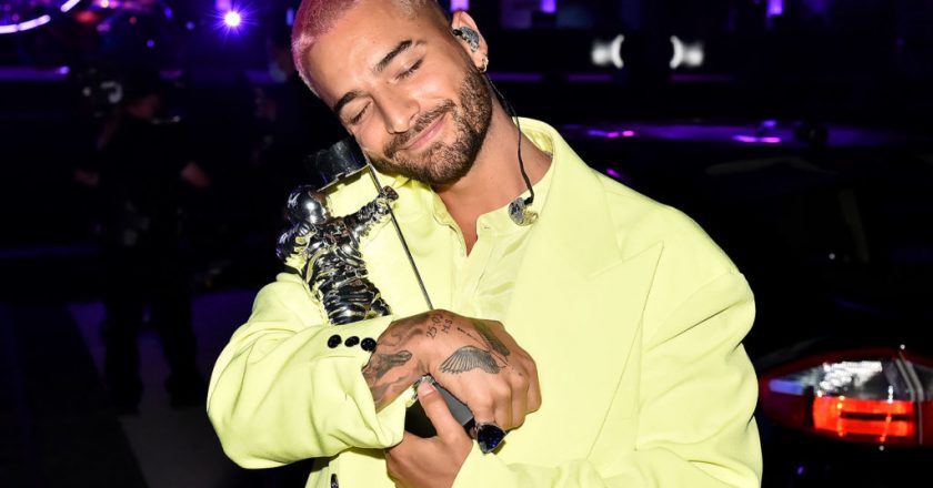 Maluma and CNCO Each React to Winning Their First-Ever Moon Person at the 2020 VMAs – Billboard