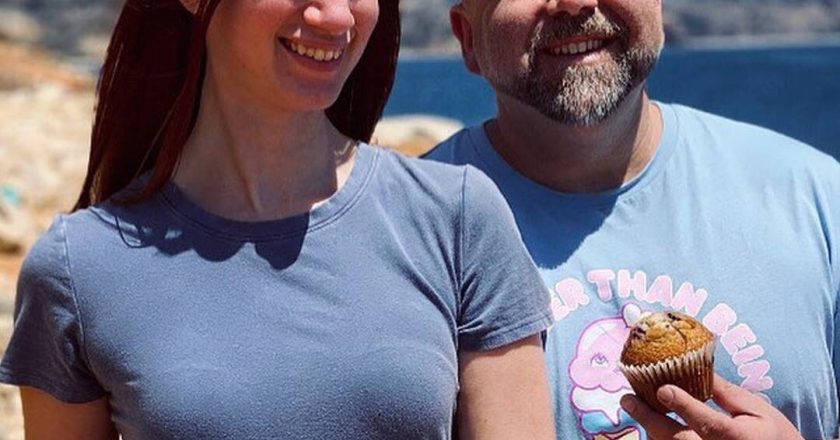 Food Network Star Duff Goldmans Wife Is Pregnant With Their First Child – E! NEWS