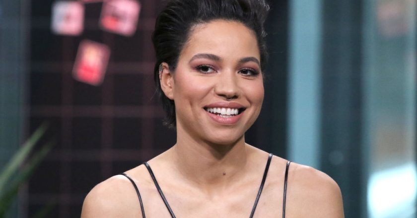 Jurnee Smollett defends brother Jussie from devastating accusations he staged hate crime – Yahoo Entertainment