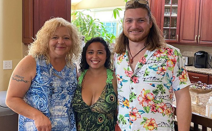 90 Day Fiancé: Tania Maduro and Syngin Colchester Hang With Babygirl Lisa, Fans Call Tania Hypocrite – Showbiz Cheat Sheet