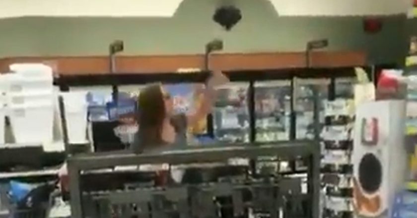 Long Island Anti-Masker Hurls Insults, Threats Against Supermarket Employee – TMZ