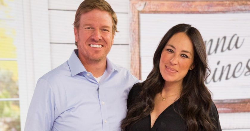 Fixer Upper Stars Chip and Joanna Gaines Hunting for New Projects – TMZ