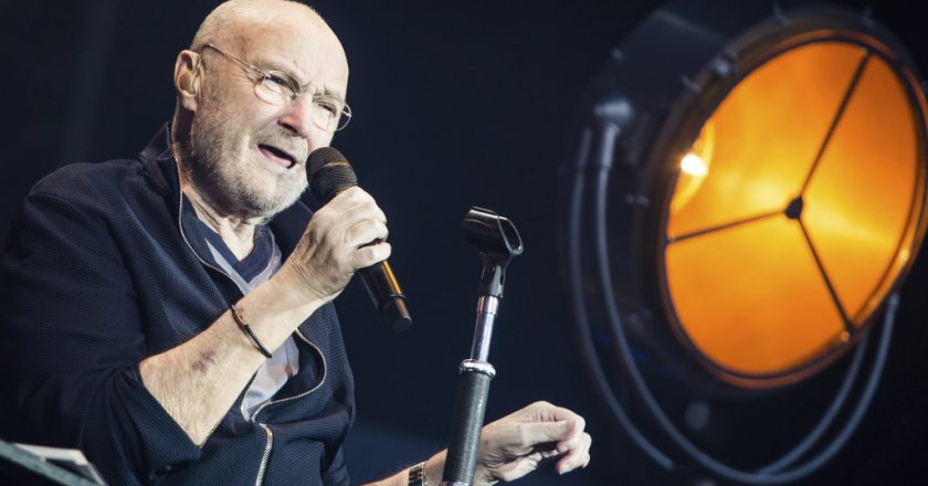 ‘In The Air Tonight’ Climbs Up Music Charts After Video Of Teens Listening To 1981 Phil Collins Song Goes Viral – Deadline