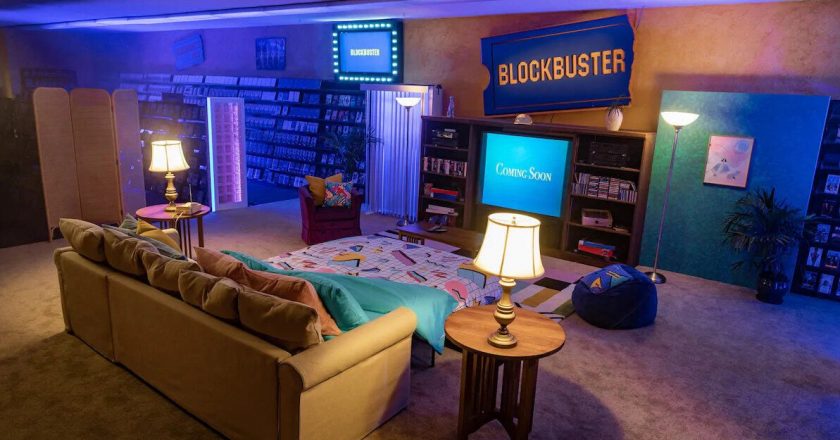 Airbnb offering $4 video-themed sleepovers at worlds last Blockbuster – CNET