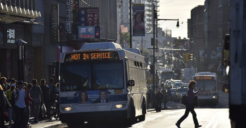 Video: Maskless Revelers Turn City Bus Into Pandemic Hookah Dance Party – Gothamist