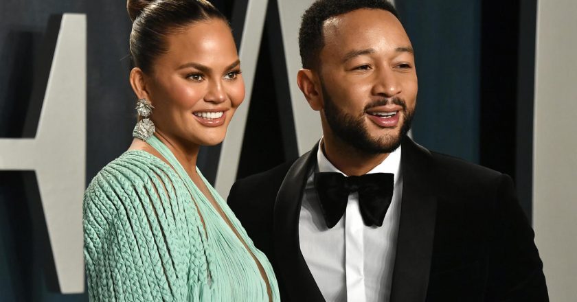 Chrissy Teigen and John Legend are expecting their third child after Luna and Miles – CBS News