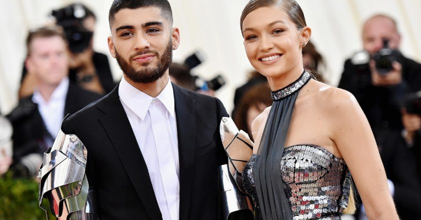 Gigi Hadid Shows Her Baby Bump in Sweet Photo With Her Mom – Billboard