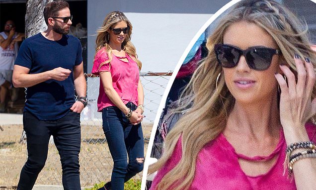 Christina Anstead leans on ex Tarek El Moussa…days after announcing split from husband Ant Anstead – Daily Mail