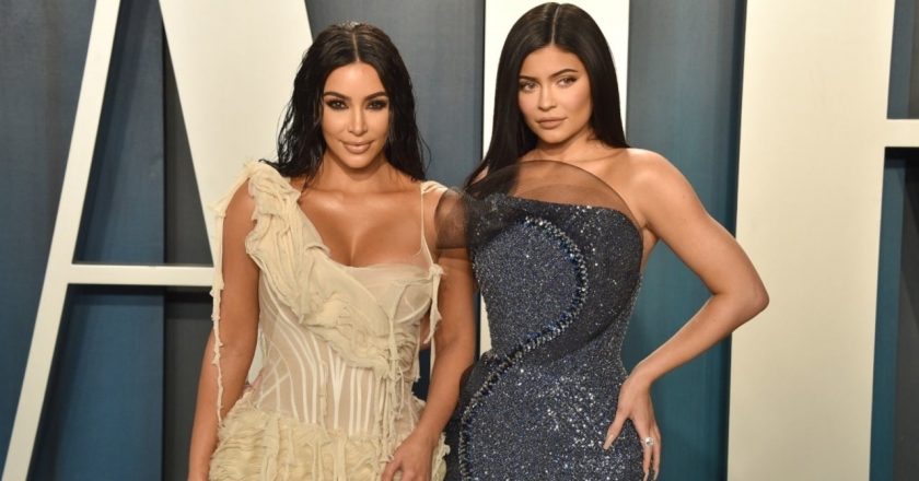 Kim Kardashians Throwback Photo of Her Sisters Leaves Kylie Jenner Desperate for Its Deletion – PopCulture.com