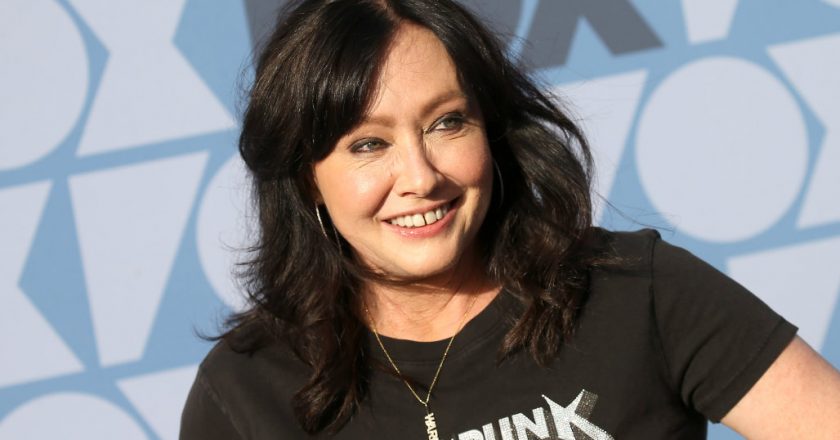 Shannen Doherty on living with late-stage breast cancer: I try to treasure all the small moments – AOL