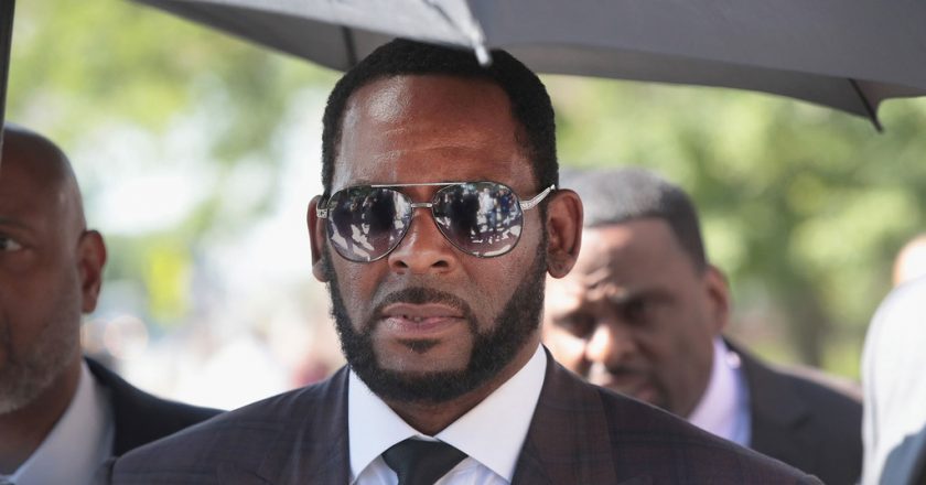 R. Kelly Attacker Confesses, Singer Requests Release on Bail – Billboard