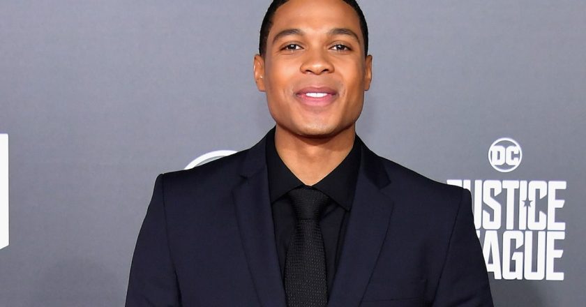 Ray Fisher Refutes Desperate Claim Hes Not Cooperating in Justice League Investigation – TooFab