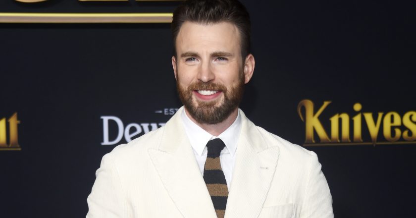 Chris Evans calls accidental NSFW photo leak embarrassing, thanks fans for support – Fox News