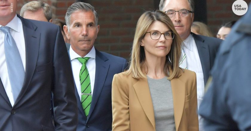 Lori Loughlin reports to California prison for 2-month sentence in college admissions case – USA TODAY